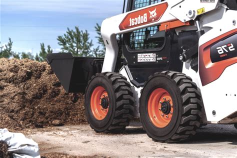 tracks vs wheels skid steer snow|tracked or wheeled skid steer.